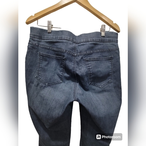 Chico's Platinum Denim Size 1.5 or M/10 Skinny Ankle Business Casual Pockets - Picture 4 of 6